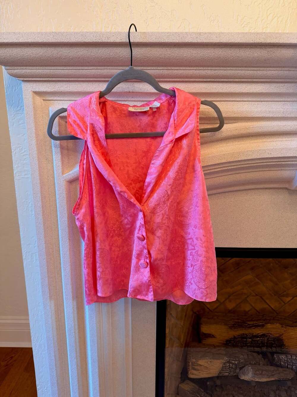 Victoria's Secret Vintage Sleeveless Blouse Size M Pink Jacquard Satin